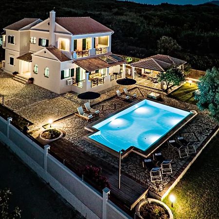 Skidi Beach House Ágios Matthaíos Zewnętrze zdjęcie