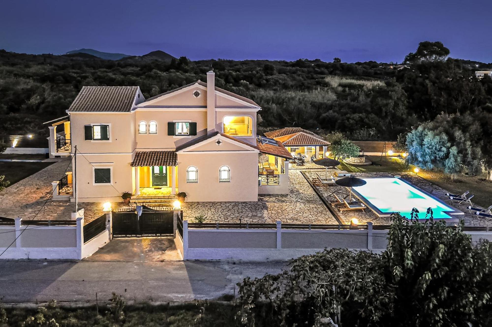Skidi Beach House Ágios Matthaíos Zewnętrze zdjęcie