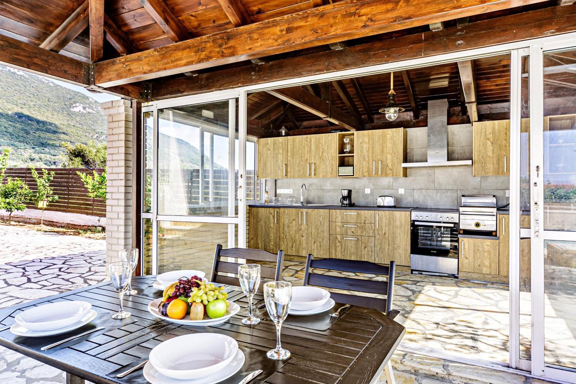 Skidi Beach House Ágios Matthaíos Zewnętrze zdjęcie