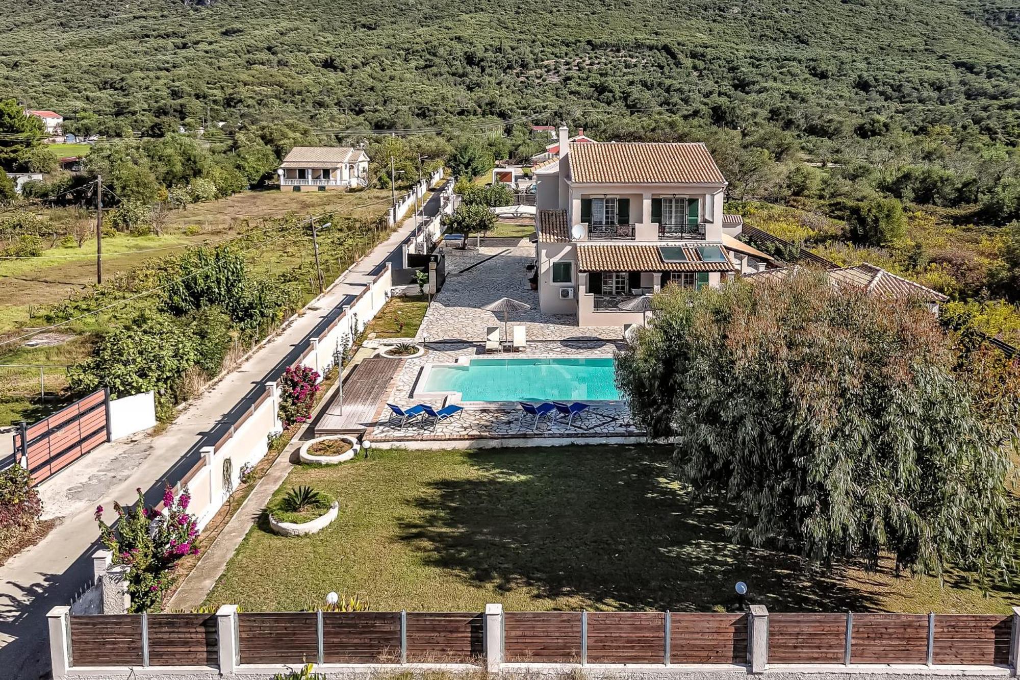 Skidi Beach House Ágios Matthaíos Zewnętrze zdjęcie