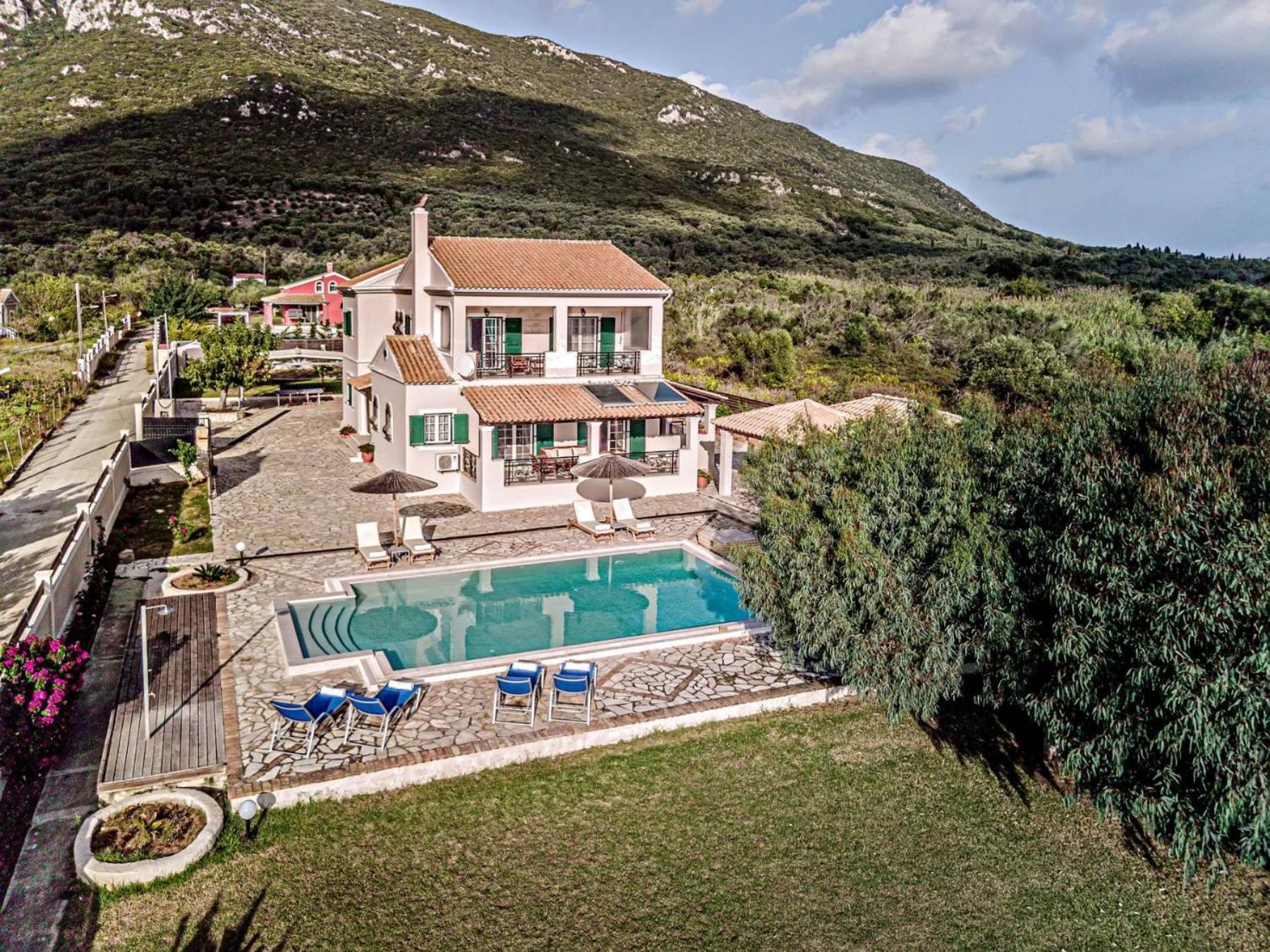 Skidi Beach House Ágios Matthaíos Zewnętrze zdjęcie